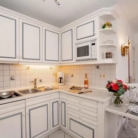 Queen Mary Apartmán *