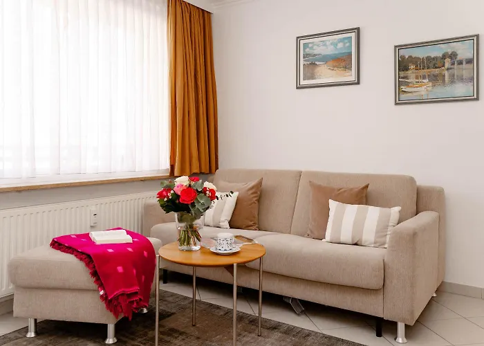 Apartment Queen Mary Westerland