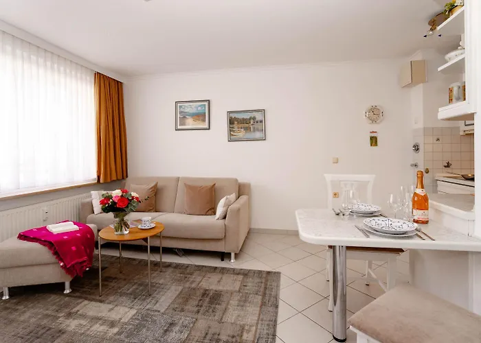 Apartment Queen Mary Westerland